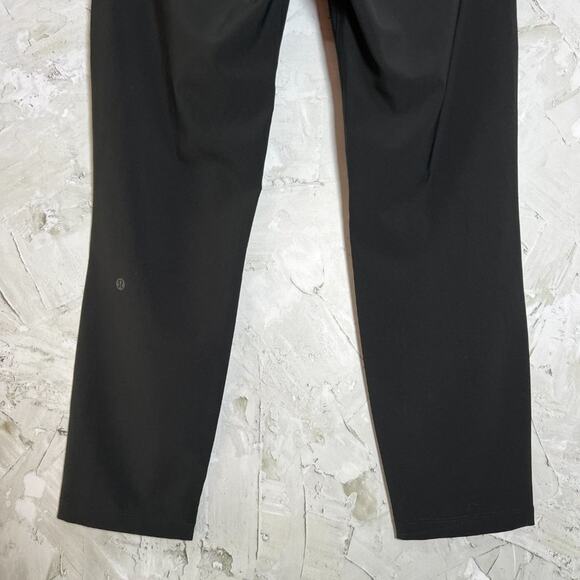 Lululemon On The Fly Pant Woven 28" SIZE 6 Black Joggers Flowing Fabric Travel - Picture 10 of 11